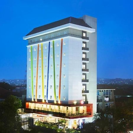 Amaris Simpang Lima Hotel Semarang Luaran gambar